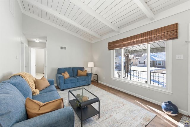 1830 SW Medford AVE, Topeka, KS 66604