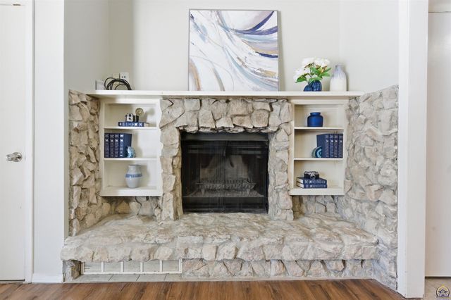 1830 SW Medford AVE, Topeka, KS 66604