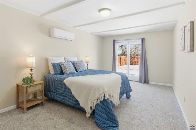 1830 SW Medford AVE, Topeka, KS 66604