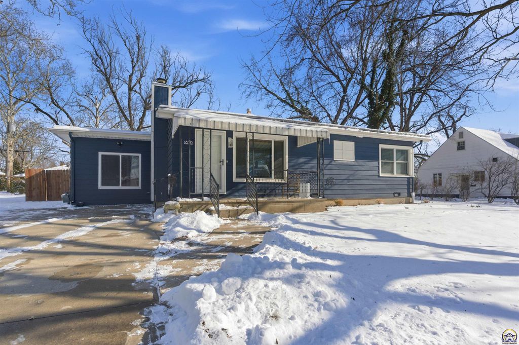 1830 SW Medford AVE, Topeka, KS 66604