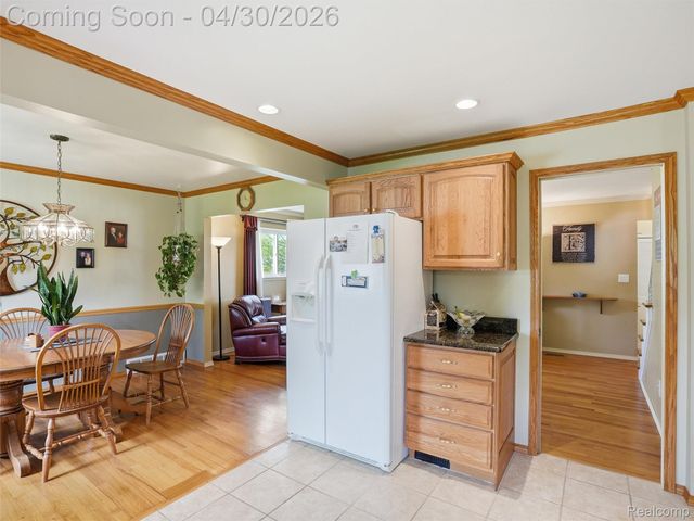 21222 Larkspur Street, Farmington, MI 48336