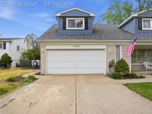 21222 Larkspur Street, Farmington, MI 48336