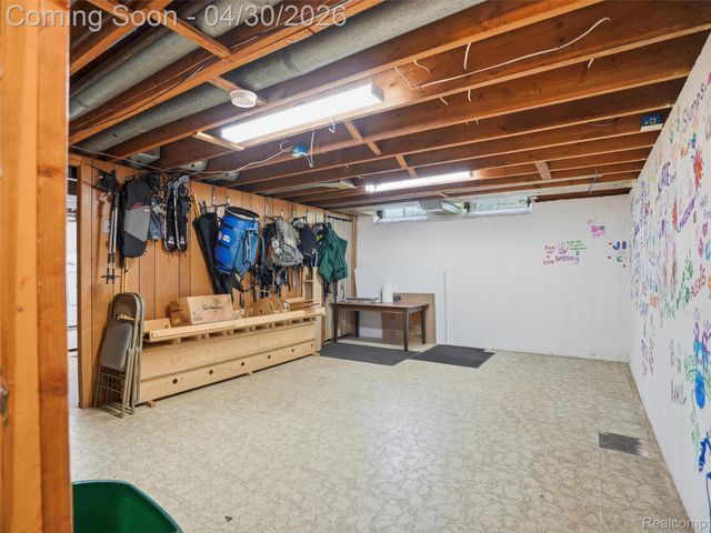 21222 Larkspur Street, Farmington, MI 48336