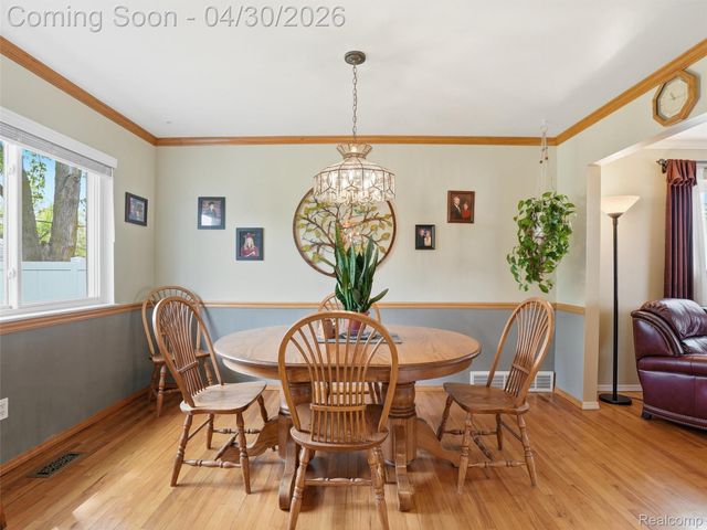 21222 Larkspur Street, Farmington, MI 48336