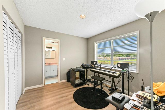 198 Lake Frances Drive, West Palm Beach, FL 33411