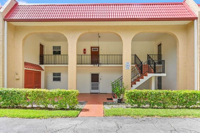 198 Lake Frances Drive, West Palm Beach, FL 33411