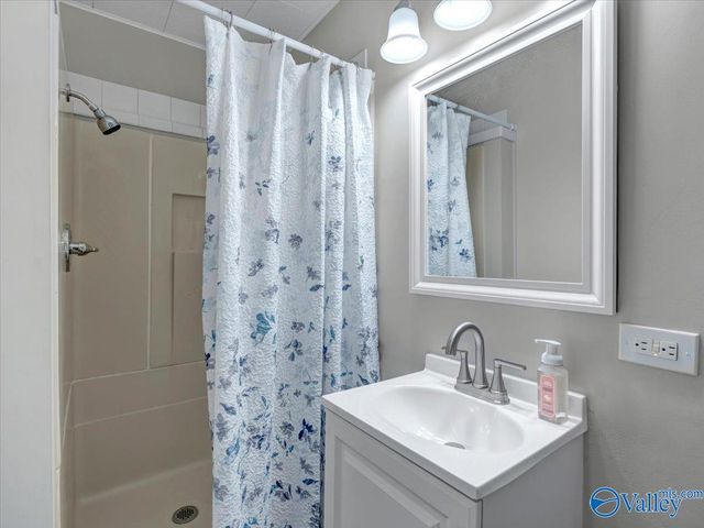 940 Browns Ferry Road, Madison, AL 35758