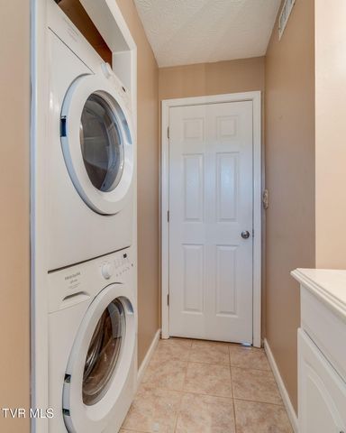 4120 Lindenwood Drive, Kingsport, TN 37663