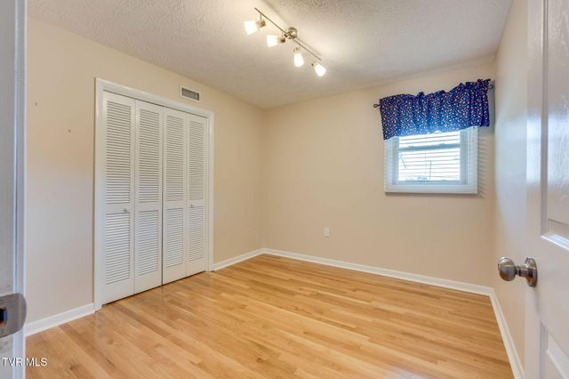 4120 Lindenwood Drive, Kingsport, TN 37663