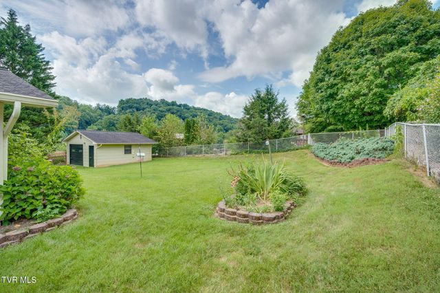 4120 Lindenwood Drive, Kingsport, TN 37663