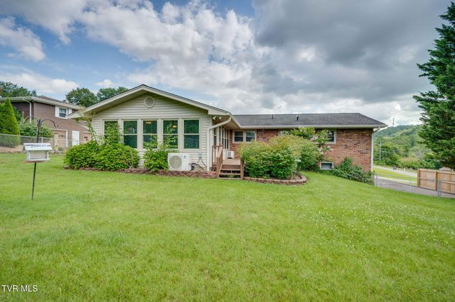 4120 Lindenwood Drive, Kingsport, TN 37663