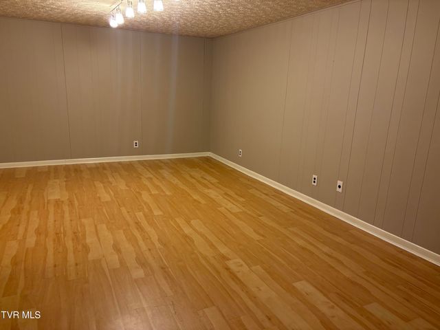 4120 Lindenwood Drive, Kingsport, TN 37663