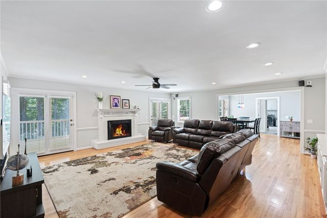 208 Cedar Dale Drive, Central, SC 29630