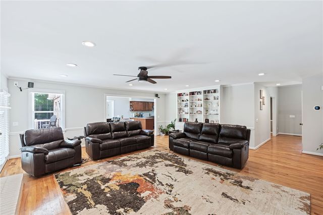 208 Cedar Dale Drive, Central, SC 29630