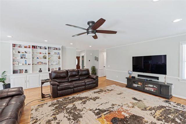 208 Cedar Dale Drive, Central, SC 29630