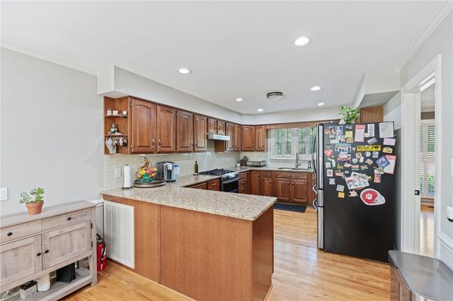 208 Cedar Dale Drive, Central, SC 29630