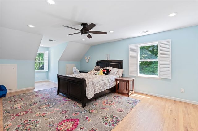 208 Cedar Dale Drive, Central, SC 29630