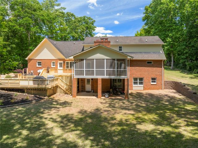 208 Cedar Dale Drive, Central, SC 29630