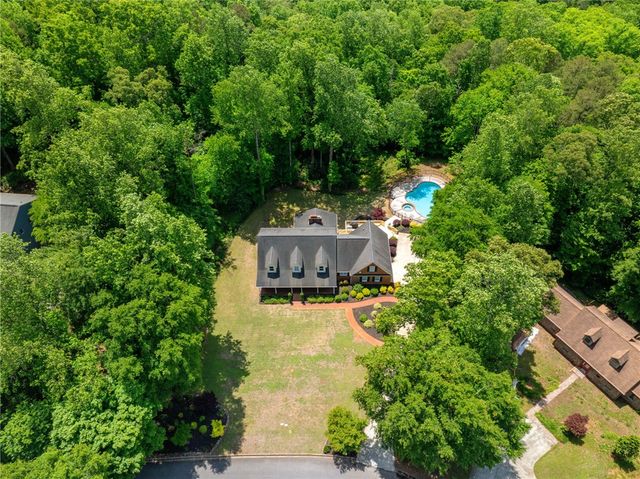 208 Cedar Dale Drive, Central, SC 29630