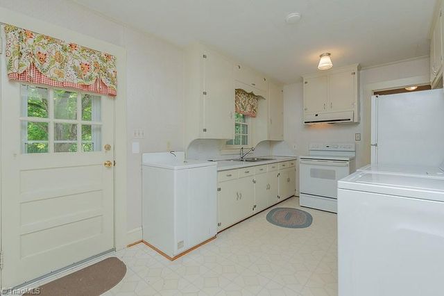 1080 NC Highway 47, Lexington, NC 27292