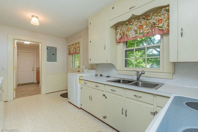 1080 NC Highway 47, Lexington, NC 27292