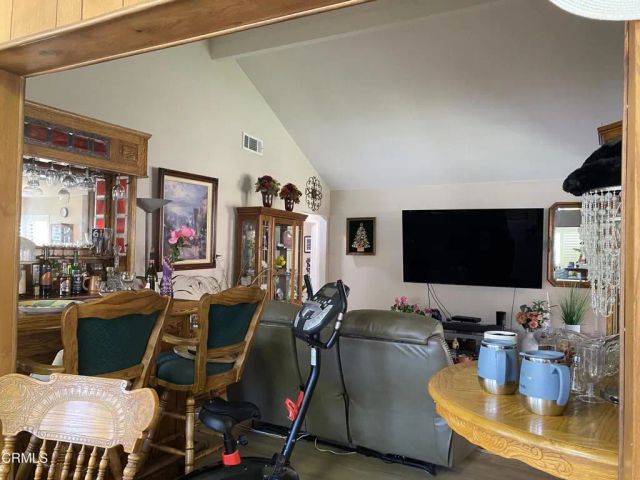 39104 Village 39, Camarillo, CA 93012