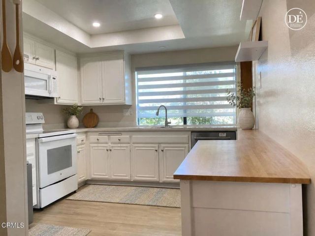 39104 Village 39, Camarillo, CA 93012
