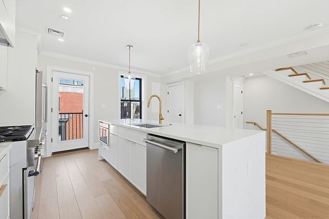 667 Tremont Street PH, Boston, MA 02118