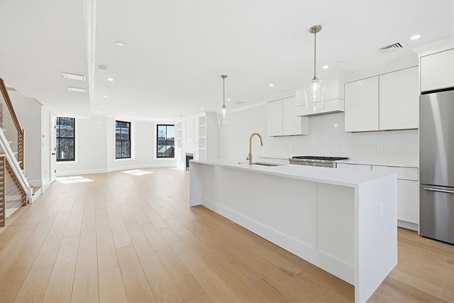 667 Tremont Street PH, Boston, MA 02118