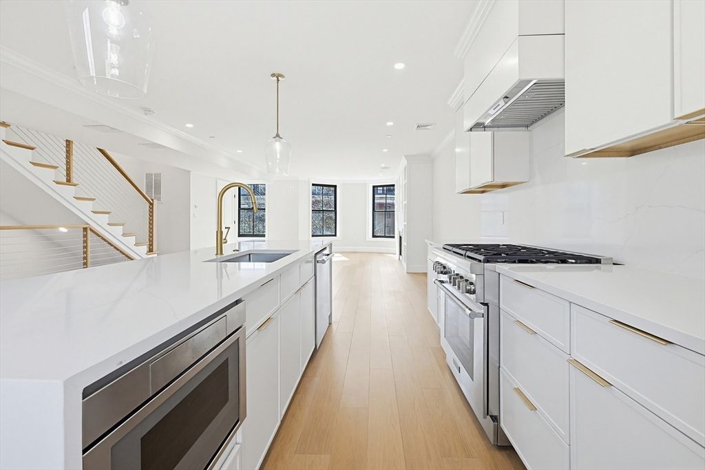 667 Tremont Street PH, Boston, MA 02118