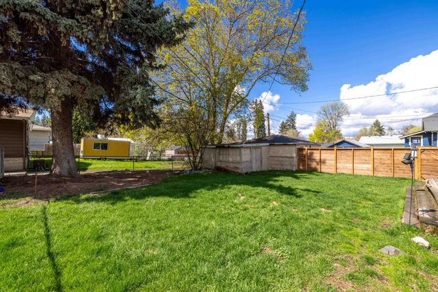 902 S Freya St, Spokane, WA 99202