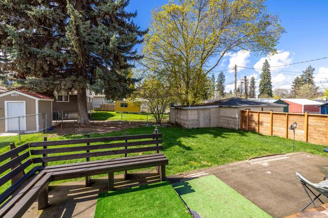 902 S Freya St, Spokane, WA 99202