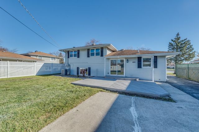 19116 Sherman Street, Lansing, IL 60438