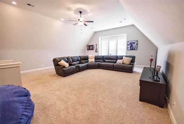 135 Cherokee Dock Rd, Lebanon, TN 37087