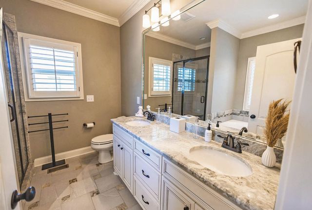 135 Cherokee Dock Rd, Lebanon, TN 37087