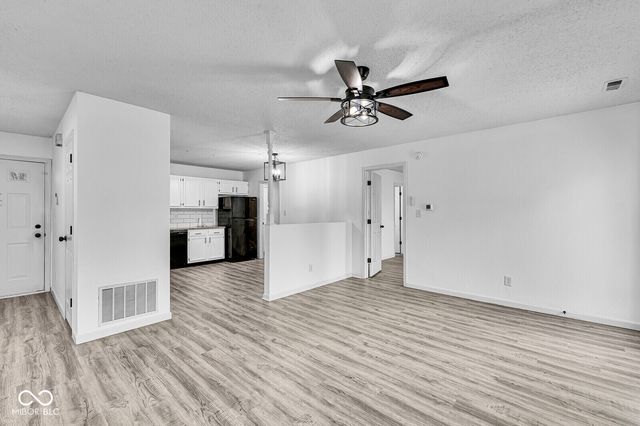 5391 Milhouse Road, Indianapolis, IN 46221