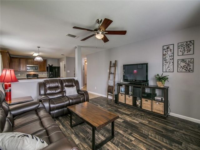 2008 Abbey Road, Heartland, TX 75126