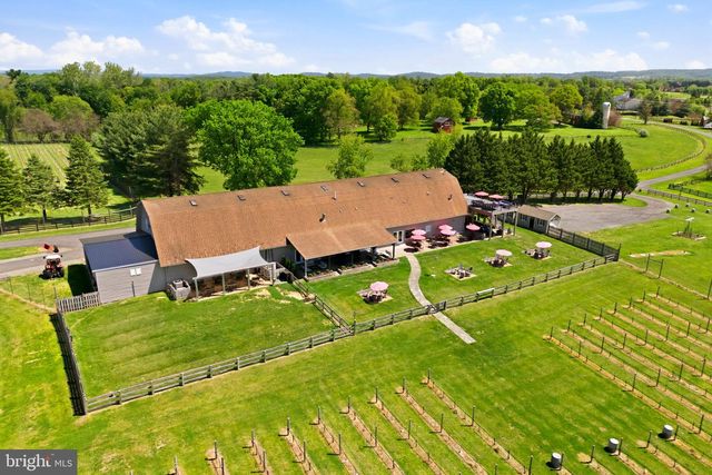 38593 DAYMONT LN, Waterford, VA 20197