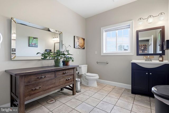 38593 DAYMONT LN, Waterford, VA 20197