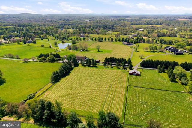 38593 DAYMONT LN, Waterford, VA 20197