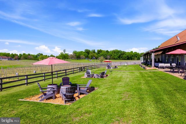 38593 DAYMONT LN, Waterford, VA 20197