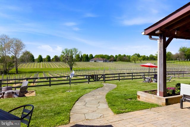38593 DAYMONT LN, Waterford, VA 20197