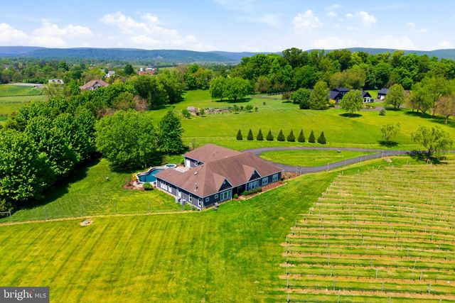 38593 DAYMONT LN, Waterford, VA 20197