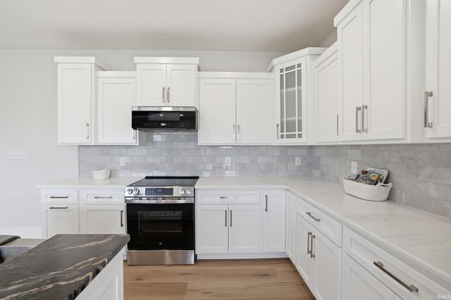 7603 W Julia Drive, Ellettsville, IN 47429