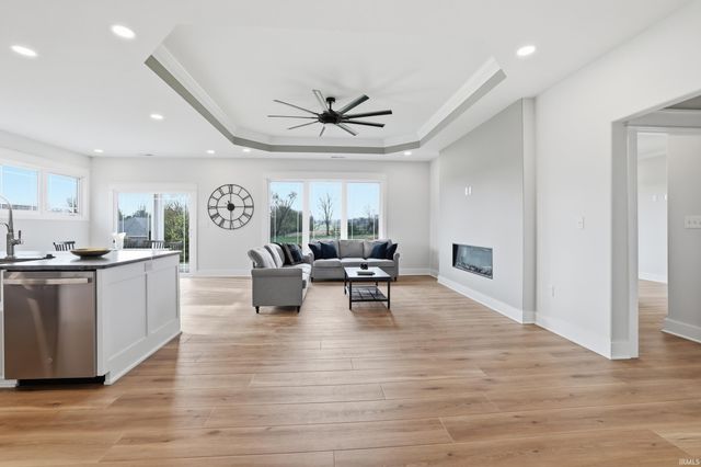 7603 W Julia Drive, Ellettsville, IN 47429