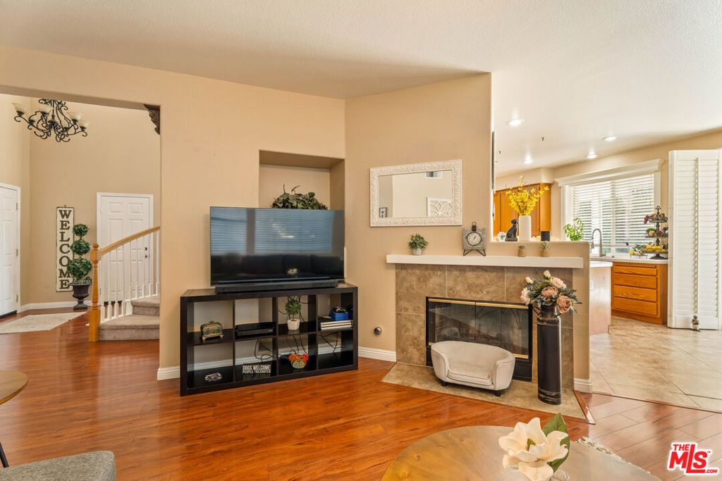 Image 17 of property listing at 14834 Shetland Lane, Fontana, CA 92336