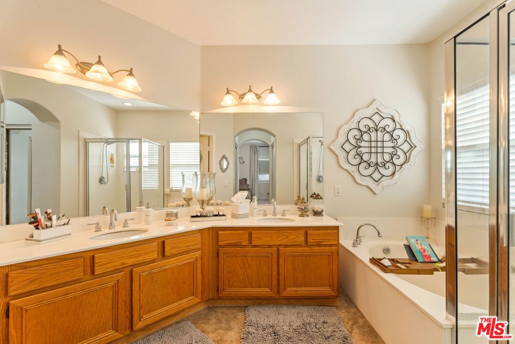 Image 27 of property listing at 14834 Shetland Lane, Fontana, CA 92336