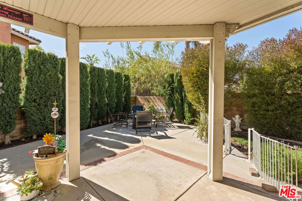 Image 35 of property listing at 14834 Shetland Lane, Fontana, CA 92336