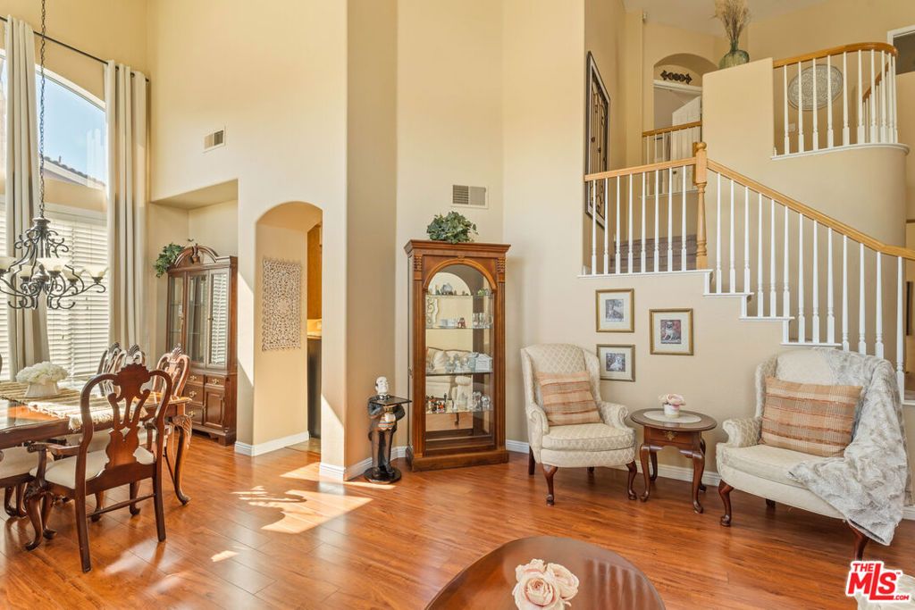 Image 8 of property listing at 14834 Shetland Lane, Fontana, CA 92336