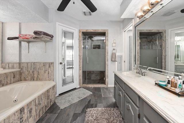 911 Mcvoid Road, Springtown, TX 76082